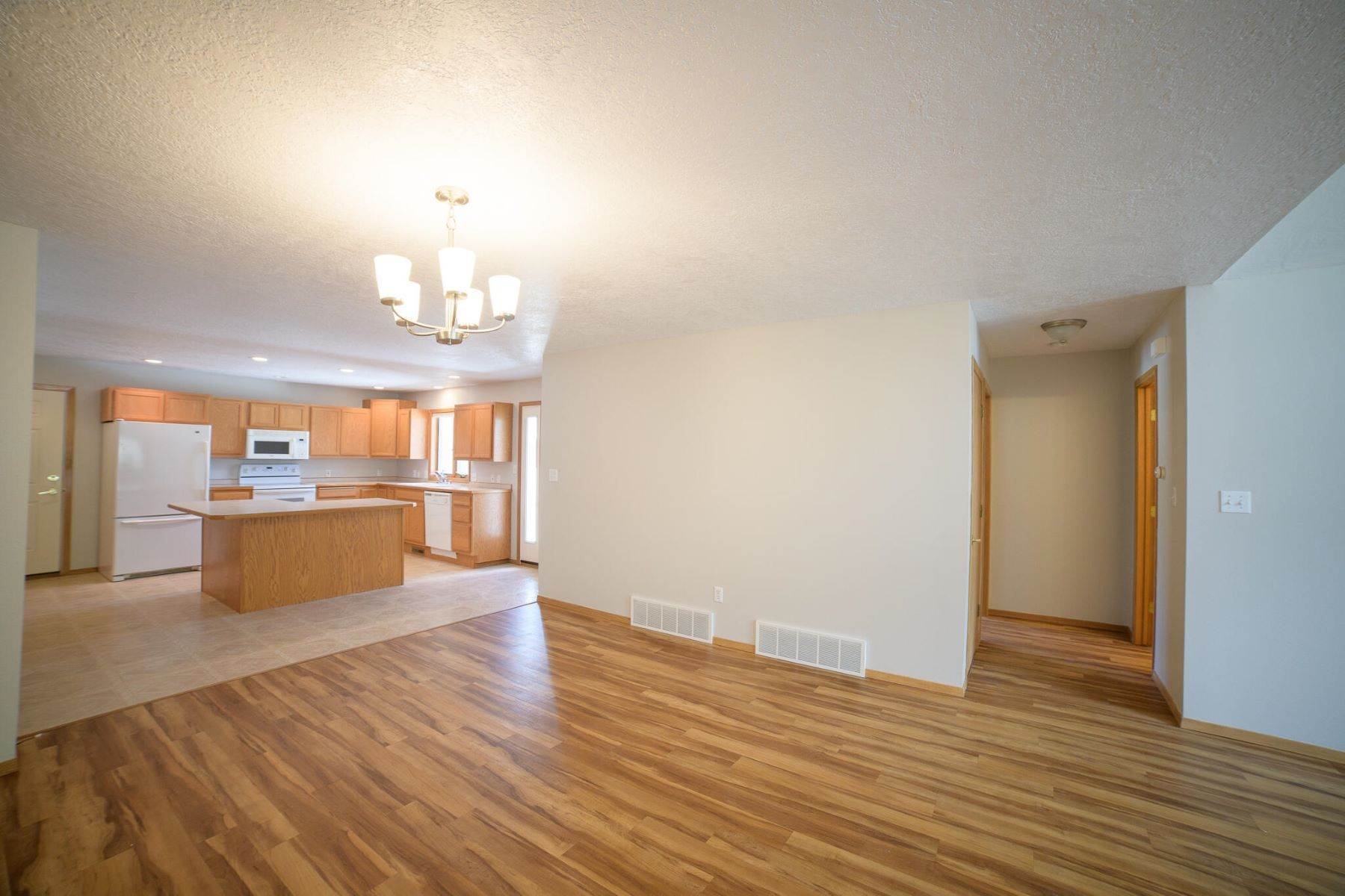 14. Condominiums for Sale at 1916 Belle Vista Drive, Great Falls, Montana 59404 United States