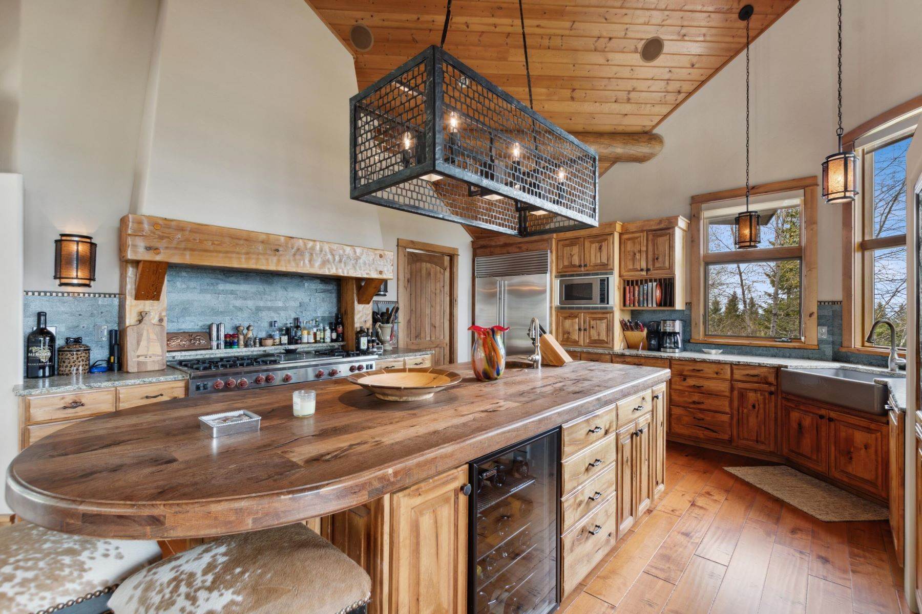 8. Single Family Homes for Sale at 140 South Prairiesmoke Circle, Whitefish, Montana 59937 United States
