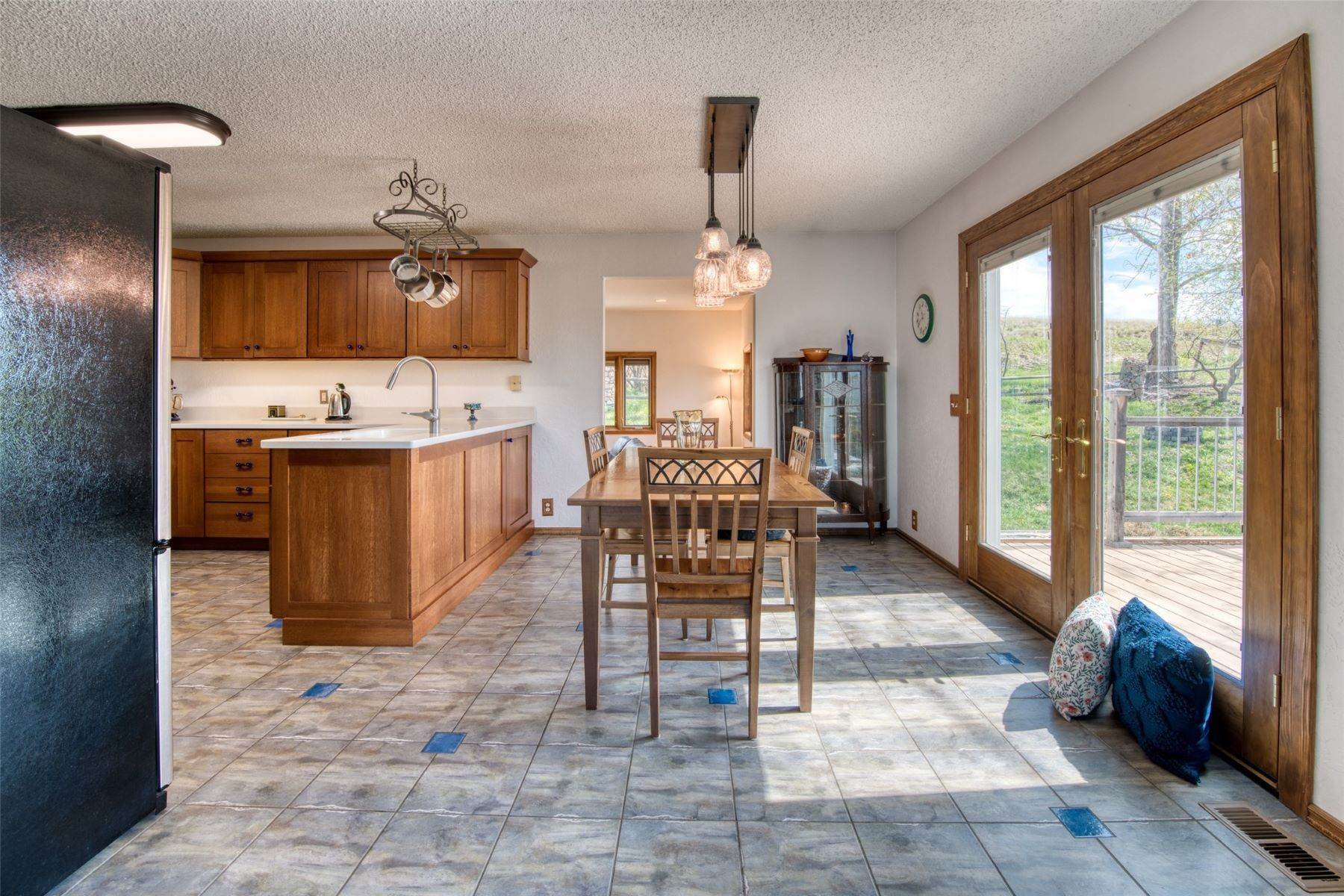 10. Single Family Homes for Sale at 6105 Goodan Lane, Missoula, Montana 59808 United States