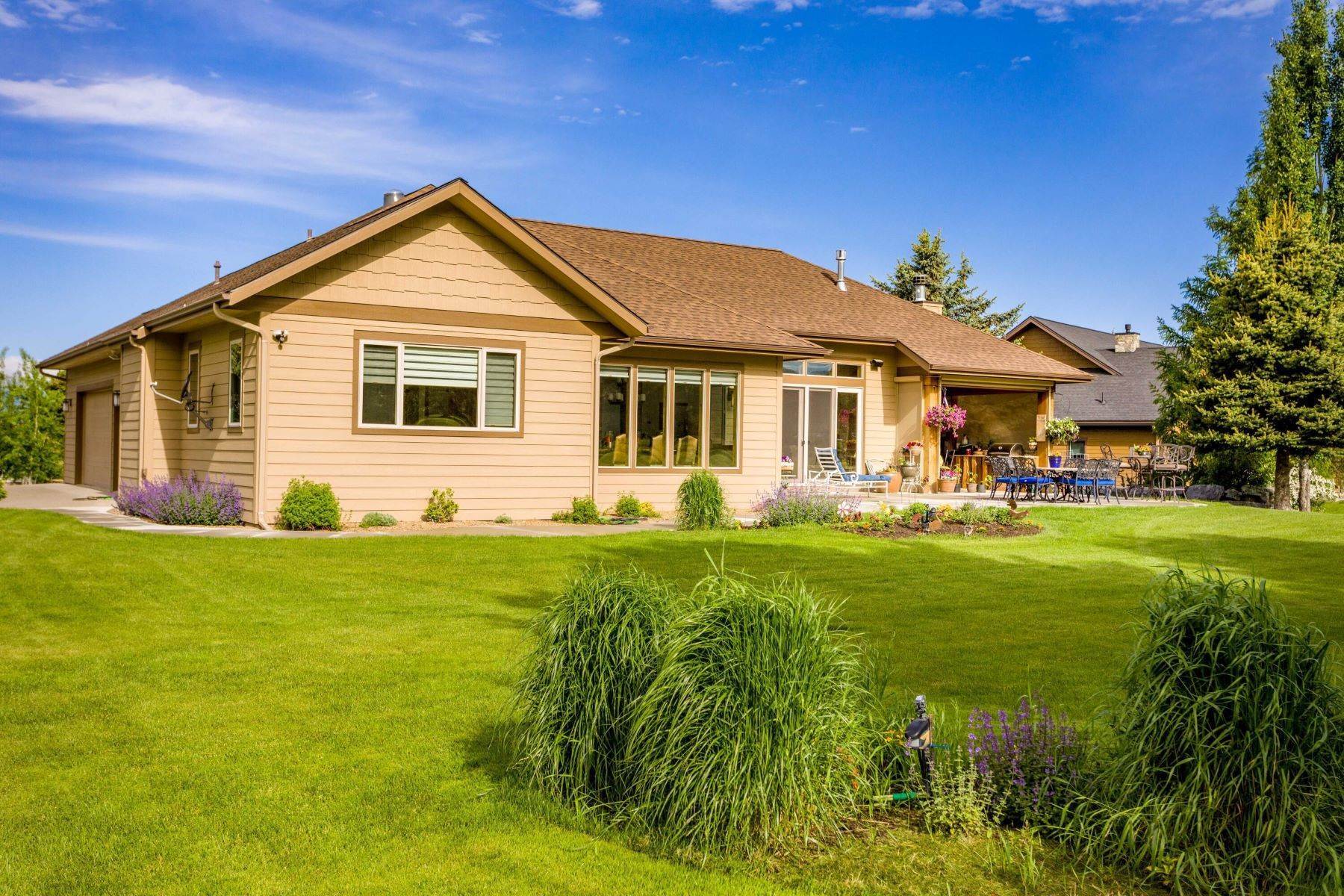 42. Single Family Homes for Sale at 242 Bridger Drive, Bigfork, Montana 59911 United States