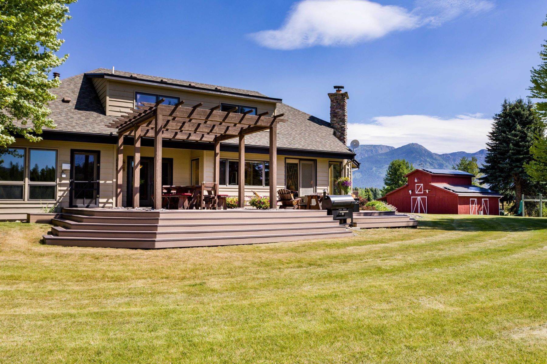 10. Single Family Homes for Sale at 1250 Swan Horseshoe Road, Bigfork, Montana 59911 United States