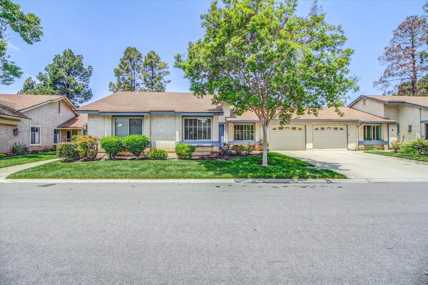 Townhouse for Sale at Lovely Leisure Village Home Lovely Leisure Village Home, Camarillo, California 93012 United States